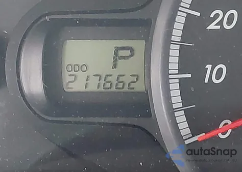 2012 Toyota Sienna Le V6 8 Passenger z USA, uszkodzony, nr VIN 5TDKK3DC2CS218290